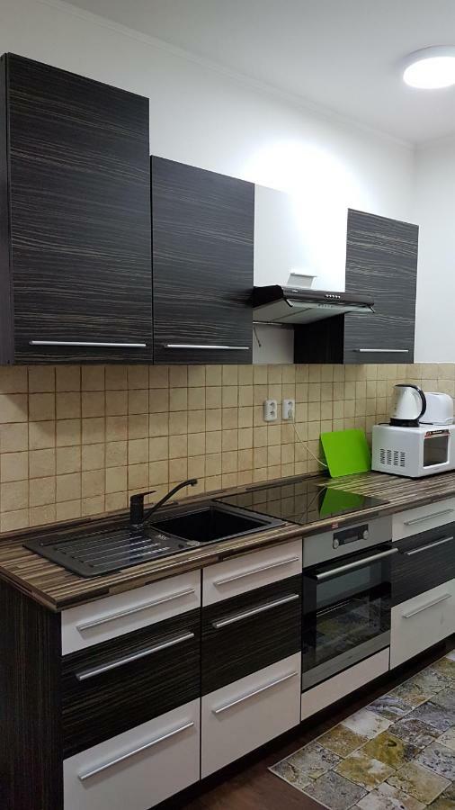 Olomouc New3 Apartamento Exterior foto